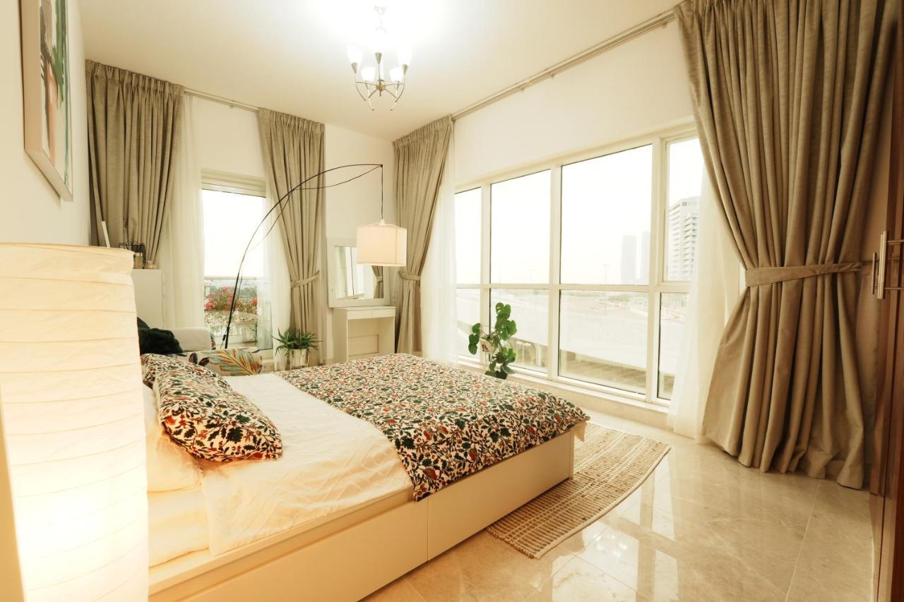 Apartment Cozy Spacious Near Downtown *